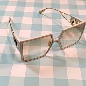 Christian Dior 30Montaigne white sunglasses